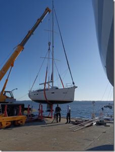 Segelyacht für den Atlantik vorbereiten