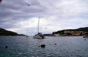Katamaran Lagoon 450S vor Anker